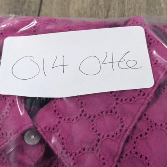 Talbots Top Womens Small Fuchsia Eyelet Button Up Long Sleeve Cotton Breathable - Picture 9 of 9